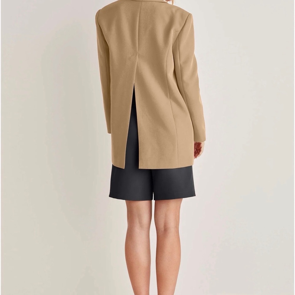 Venus boyfriend Camel Open-Back Blazer
